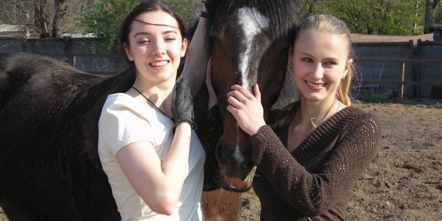 Для милых женщин к празднику весны